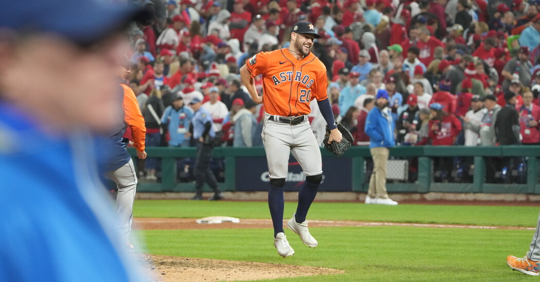 An out fielder caught the ball and saved the Astros.